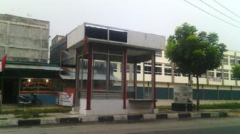 Halte bus TMP banyak yang rusak, Dishub Pekanbaru diminta cari terobosan baru.