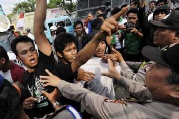 LSM Penjara Minta Gubernur Riau Annas Maamun Dinonaktifkan