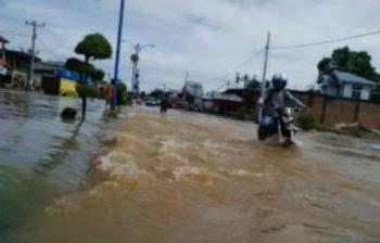Air Sungai Batang Lubuh Meluap, Ratusan Rumah Warga Terendam