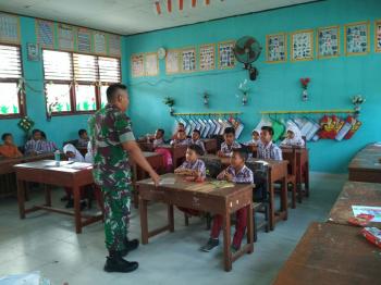 Siswa SD Rokan Hulu Semangat Mempelajari Wawasan Kebangsaan