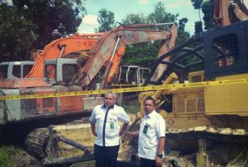 Garap Tesso Nilo jadi kebun sawit, empat alat berat diamankan KLHK