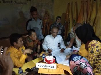 Verifikasi partai, KPU Pekanbaru sambangi Kantor DPD Golkar Pekanbaru