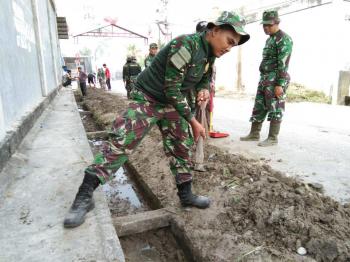 Gotong Royong Bareng, Cara TNI Sosialisasi Bahaya Karhutla