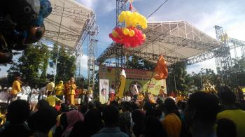 Areal Car Free Day jadi lokasi ajang politik pasangan Andi-Suyatno