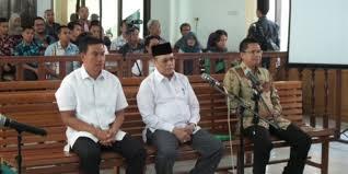 Mantan Bupati Rohul Jalani Sidang Perdana di Kasus Suap APBD Riau