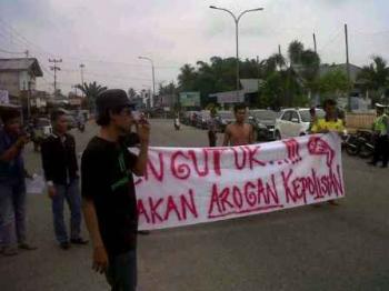 Nilai Polisi arogan, Aktivis di Rohul Demo Mapolres