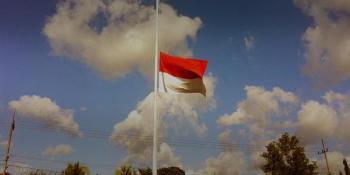 Plt Gubri Diminta Kibarkan Bendera Setengah Tiang
