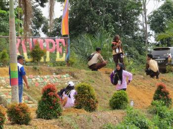 TMMD Kampar Manfaatkan Kemah Pramuka Danau Rusa Promosi Wisata