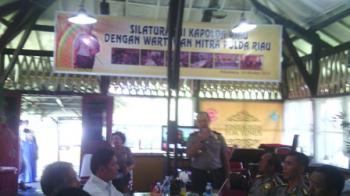Silaturahmi dengan Wartawan, Kapolda Riau: Perlindungan Warga Prioritas Utama