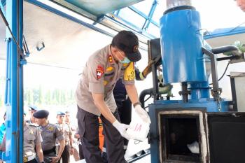 Puluhan Milliar Sabu-sabu Dimusnahkan Polda Riau
