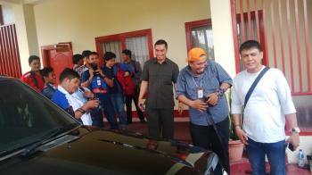 Diperiksa KPK, ajudan Suparman halangi wartawan ambil gambar