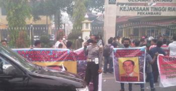 Lagi-lagi Kejati Riau didesak usut korupsi di Pemprov Riau