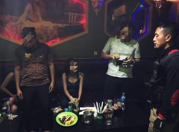 Arena KTv Pekanbaru disasar Polisi, 17 orang diamankan