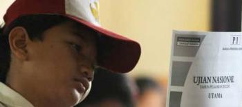 Tak Punya Biaya, Enam Siswa Suku Talang Mamak Terancam Gagal UN