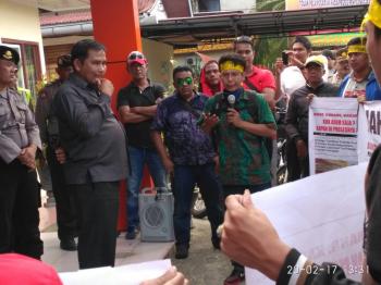 DPT Amburadul, Bawaslu Riau menilai Pilkada Pekanbaru 2017 cacat