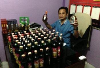 Polsek Tampan sita 96 Miras Ilegal di warung kaki lima