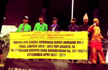 Demo KPK, Bupati Inhu Yopi Arianto disebut korupsi Bansos APBD Rp201 Milyar