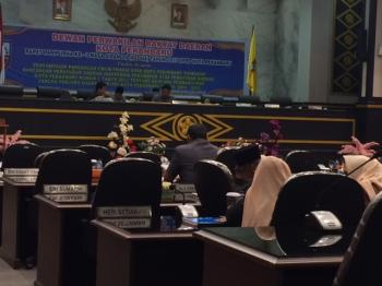 Paripurna RPJMD di DPRD Pekanbaru, camat yang hadir cuma 3 orang