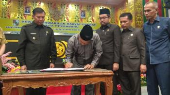 Perda Penyertaan Modal Pekanbaru Disahkan Dengan Sejumlah Catatan