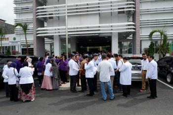 Kala Jaksa Bergeming Melawan Gelombang Aksi Dokter