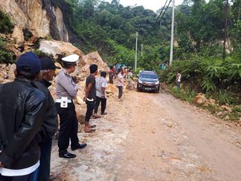 Lalu Lintas Riau-Sumbar Berangsur Normal Pasca Longsor
