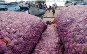 Polisi Perairan Dumai Sikat 18 Ton bawang selundupan dari Malaysia