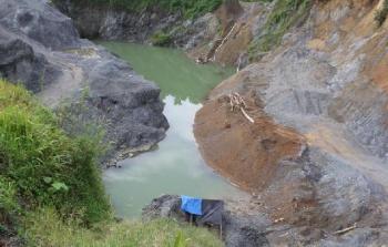 PT Kurnia Subur diduga keruk Batu Andesit tanpa izin di kawasan hutan