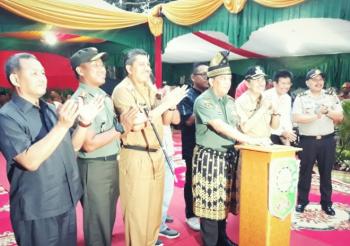 Terima kasih pak Syamsuar, sudah terangi rumah kami..