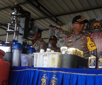 Produksi 12.000 Botol Tiap Bulan, Home Industri Miras Digrebek Polisi
