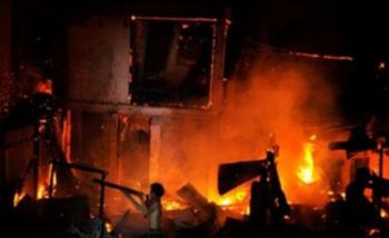 3 ruko dan 1 rumah petak di Jalan Hangtuah Pekanbaru terbakar, 4 warga tewas terpanggang