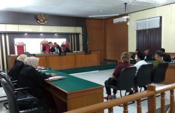 Majelis Hakim Silang Pendapat Vonis Dokter Terdakwa Korupsi Alkes