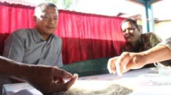 Astaga! Raskin di Rohul ternyata berjamur, berulat dan berkutu