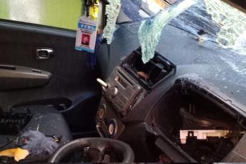 Material Ruko Oxy Reflexi Pekanbaru, Timpa Mobil dan Pengendara