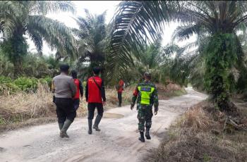 Ditengah Pandemi, Serma Armen tetap Patroli Karhutla di Dusun Tegar Bengkalis