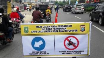 Rambu larangan masih ditabrak, dewan sebut sepeda motor rawan lewati fly over