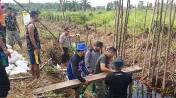 700 personil TNI-Polri di Riau kuras tenaga bangun 85 sekat kanal