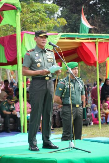 Danrem Puas Perjuangan Prajurit Bangun Desa Balung