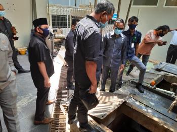 Hanya Terima Laporan RS Awal Bros, 2 Tahun DLHK Pekanbaru Tak Ambil Sample Limbah