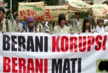 "Jefry Noer, Eva Yuliana, Jery Vermata dan Rachmat Juniardo, Kok Blum Tersangka?"