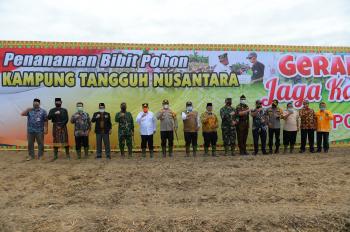 Polda Riau Gandeng Japfa Serap Hasil Panen Petani