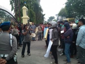 Aliansi Pendemo Desak Kapolda Riau Copot Kapolsek Kampar Kiri