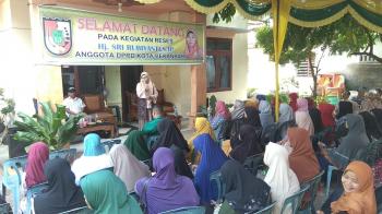 Reses Sri Rubiyanti Di Kelurahan Air Dingin, Warga Pertanyakan Prosedur UMKM