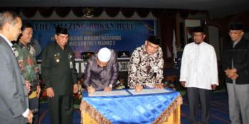 Bupati Achmad Buka Seminar The Amazing Rokan Hulu, from MAMIC for Better Indonesia