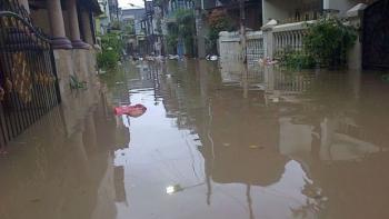 Air Sungai Nilo Pelalawan meluap, akses jalan putus, puluhan rumah terendam air