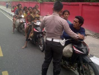 Kasihan, ya! Karena Asap, Belasan Suku Anak Dalam Ngungsi ke Pekanbaru