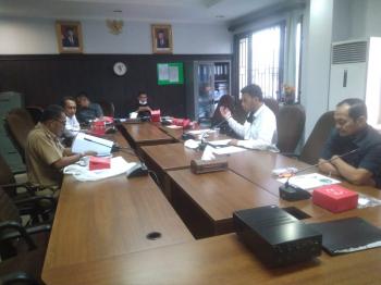 Lurah Padang Terubuk Pekanbaru Pecat RW Sepihak Karena Kebijakan Sendiri