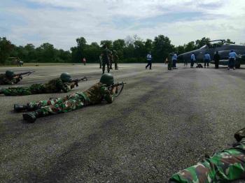 TNI AU Turunkan Paksa Pesawat Asing Masuk Udara NKRI