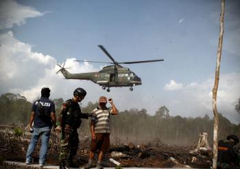Satgas Karlahut Riau tangkap pembakar hutan saat Patroli