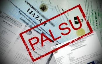 Massa tuding Ijazah Bupati Bengkalis Amril Mukminin Palsu