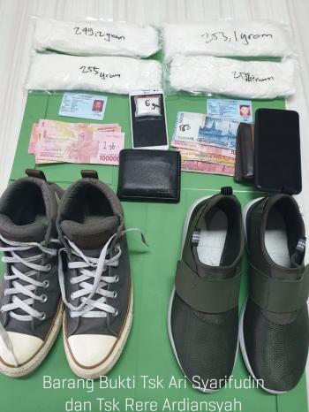 Polisi Tangkap Kurir Narkoba Bawa Sekilo Sabu ke Bandara